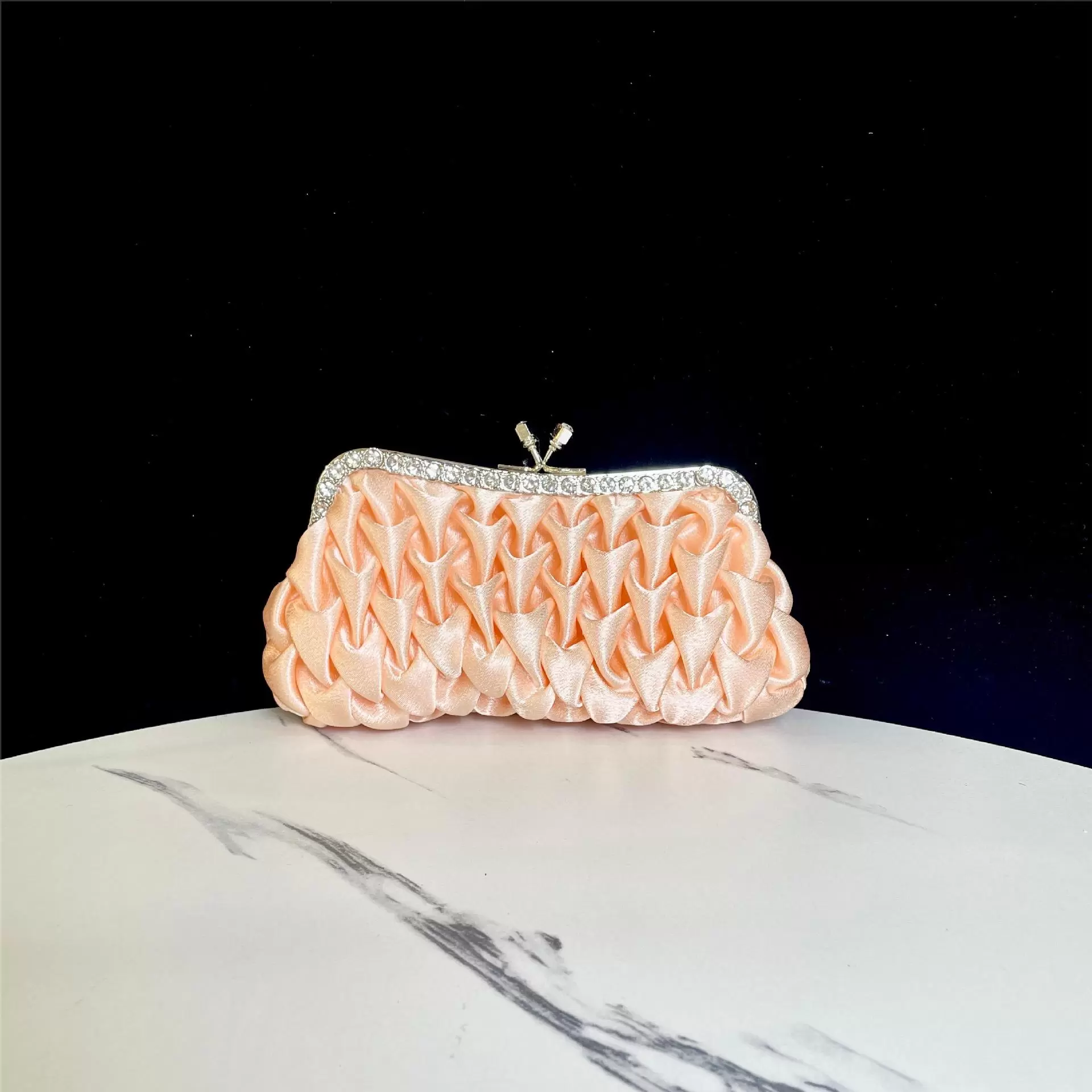 Light luxury handmade satin pleated rhinestone evening bag bridal wedding clutch banquet dress bag celebrity party clutch